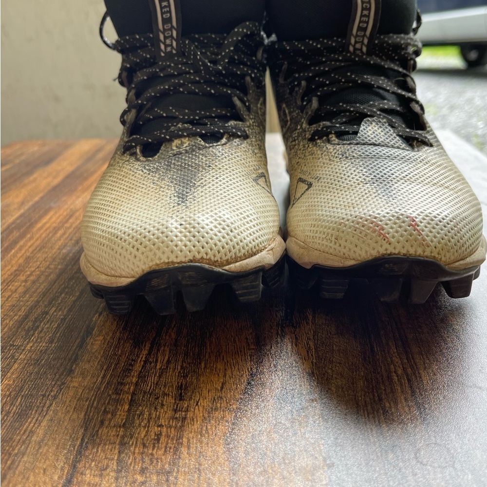 Under armor cleats lock down - Picture 3 of 5
